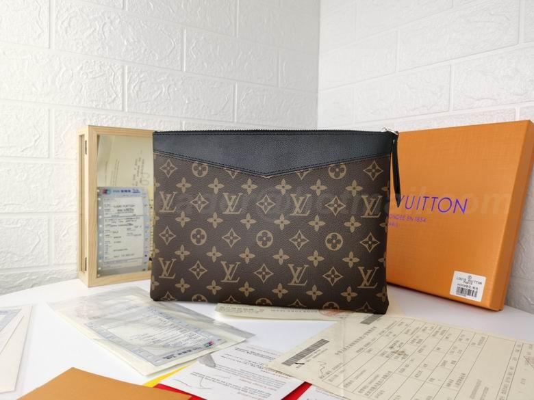 LV Wallets 46